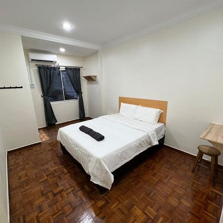 Homestay Suria Kuala Kangsar Ngoại thất bức ảnh