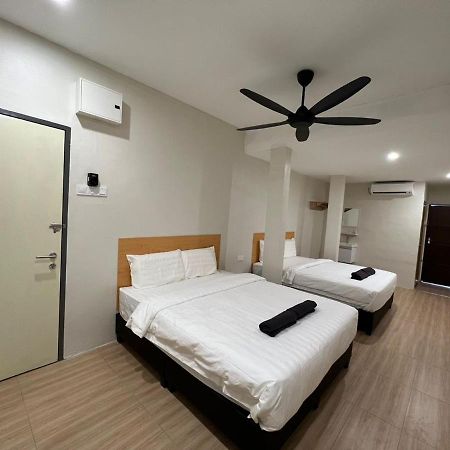 Homestay Suria Kuala Kangsar Ngoại thất bức ảnh