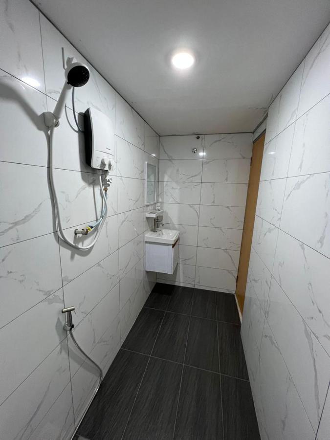 Homestay Suria Kuala Kangsar Ngoại thất bức ảnh